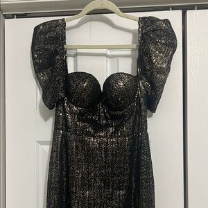 Revolve House of Harlow Black and Gold Sequin Dress XS Holidays NYE Evening Gown